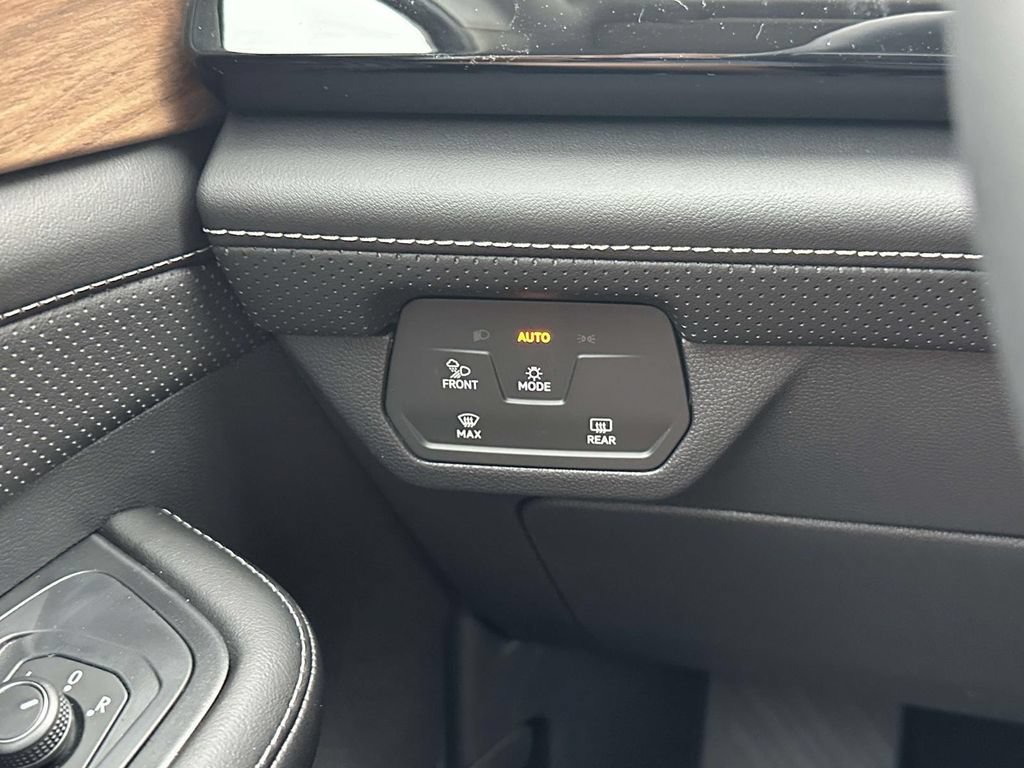 New 2026 Volkswagen Atlas SE AWD/4WD image 25