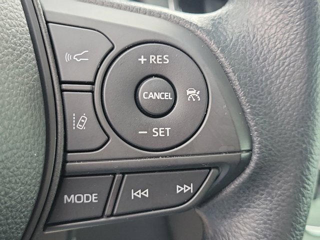 Used 2022 Toyota Corolla LE image 31