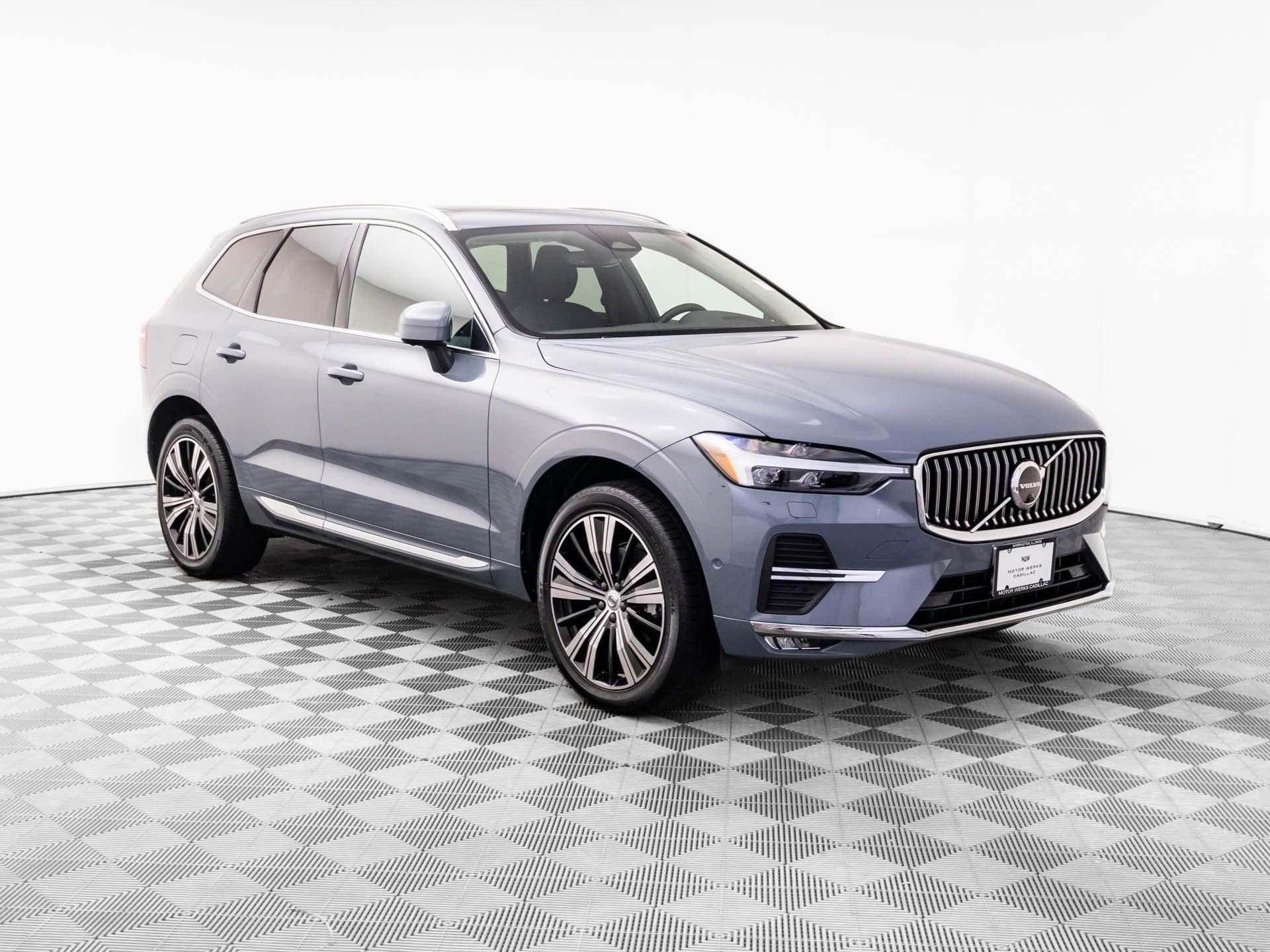 Used 2023 Volvo XC60 B5 Plus w/ Climate Package image 8