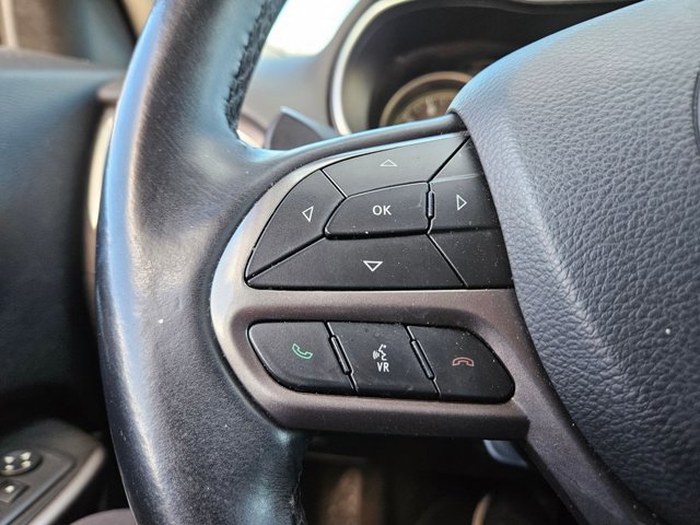 Used 2019 Jeep Cherokee Limited image 13