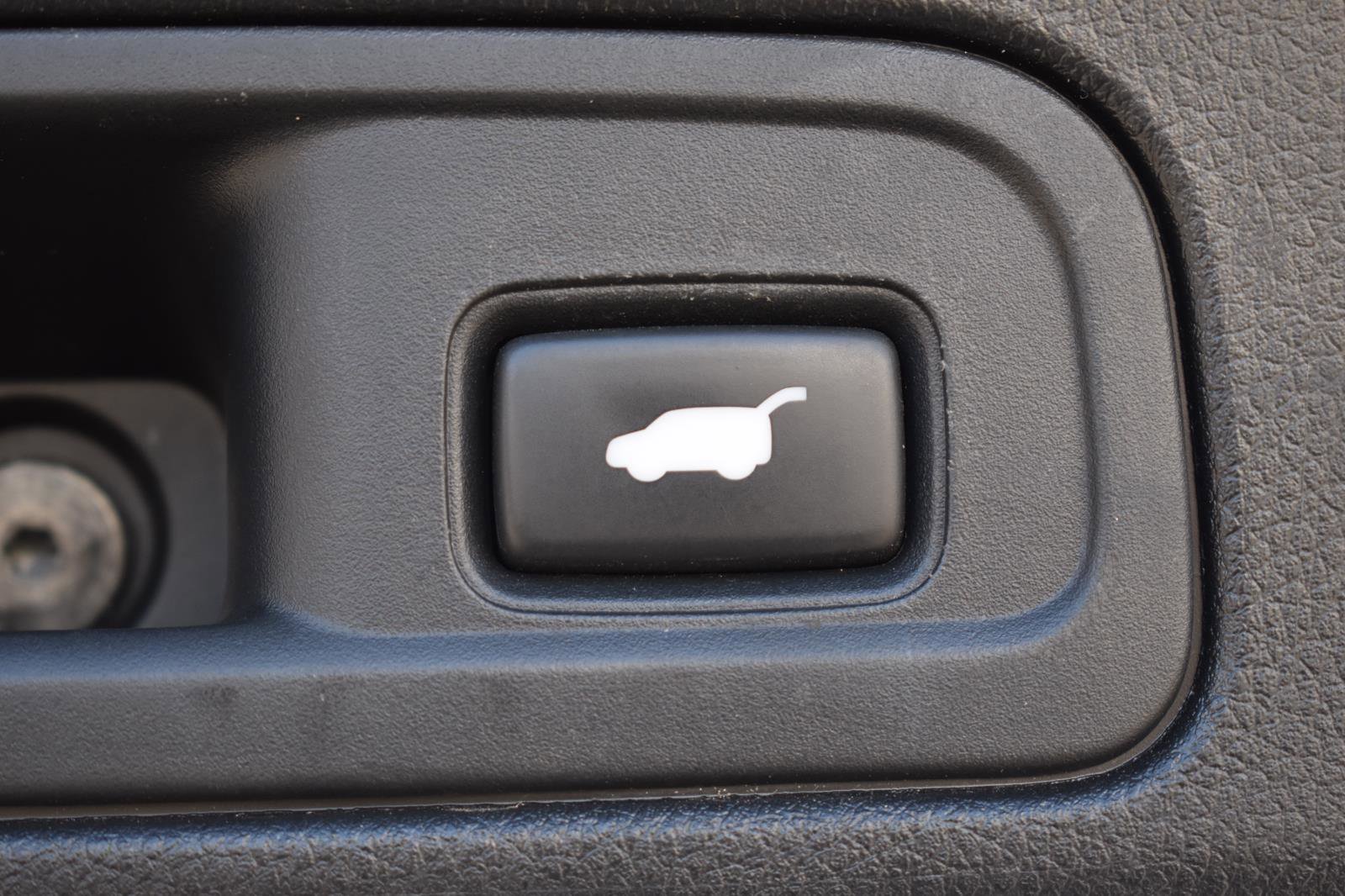 Used 2018 Honda Pilot Touring image 19