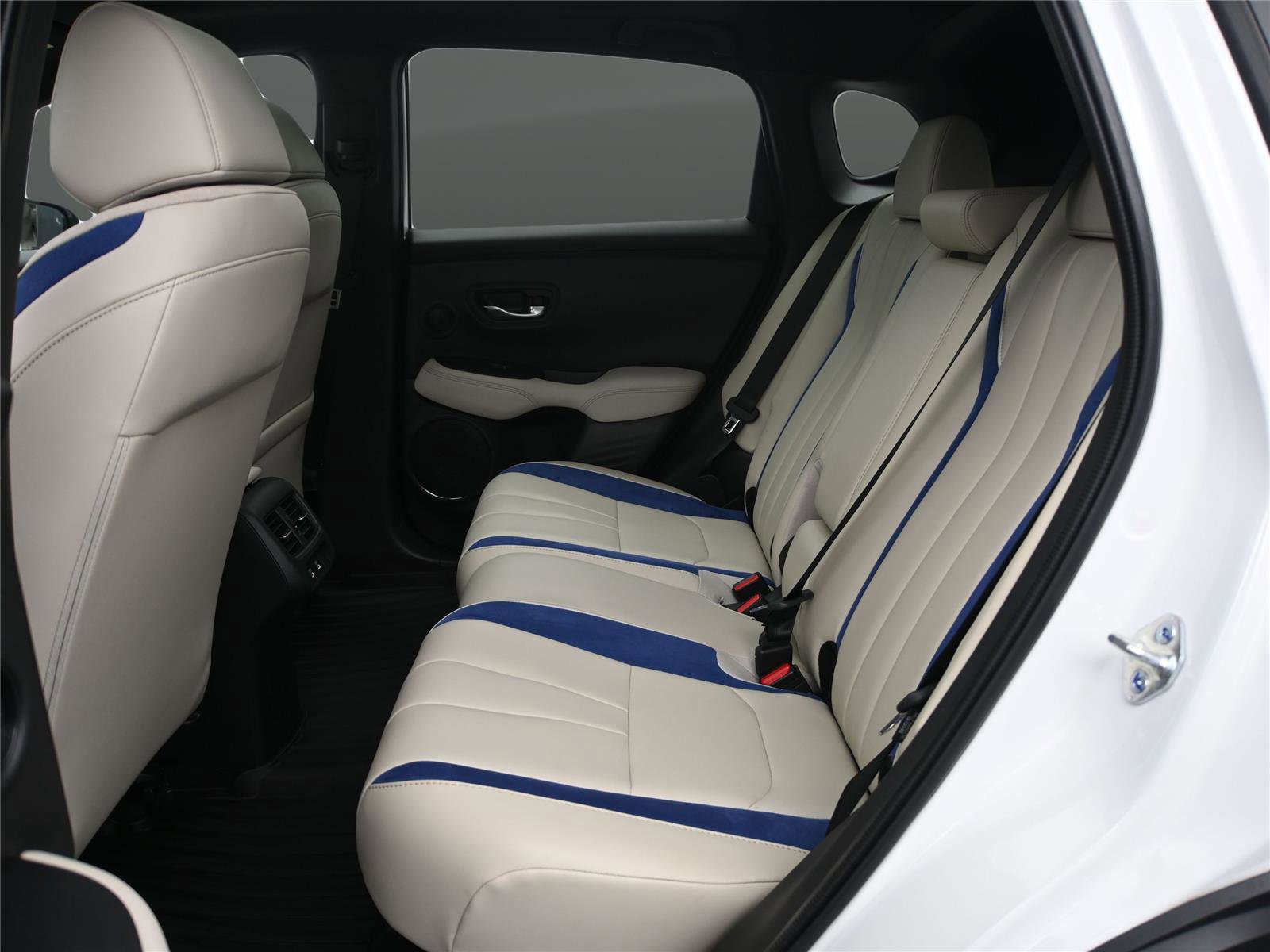 Certified 2025 Acura ADX A-Spec AWD/4WD image 10