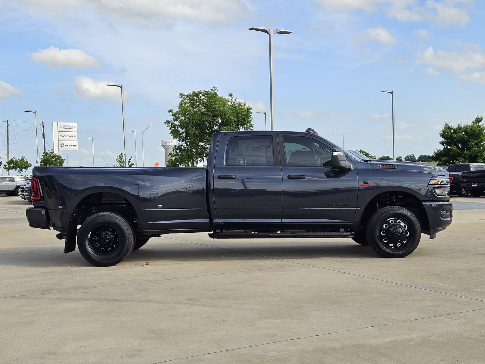 New 2026 RAM 3500 Lone Star AWD/4WD image 8