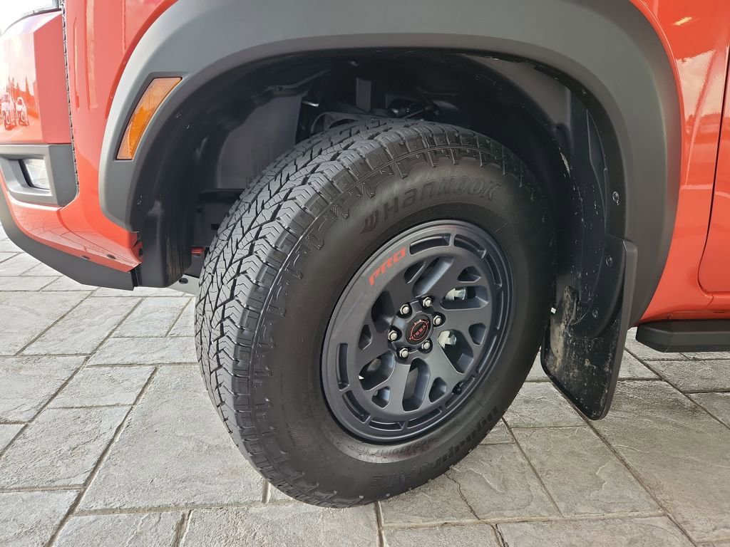 Certified 2025 Nissan Frontier PRO-4X w/ Pro Premium Package image 33
