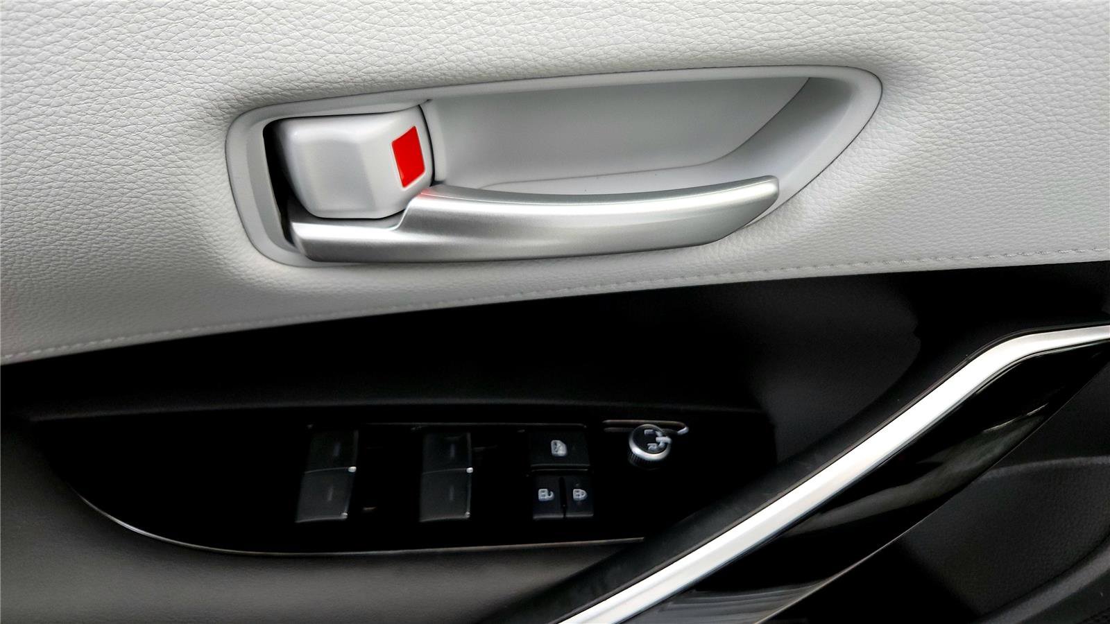 Used 2021 Toyota Corolla XSE image 23