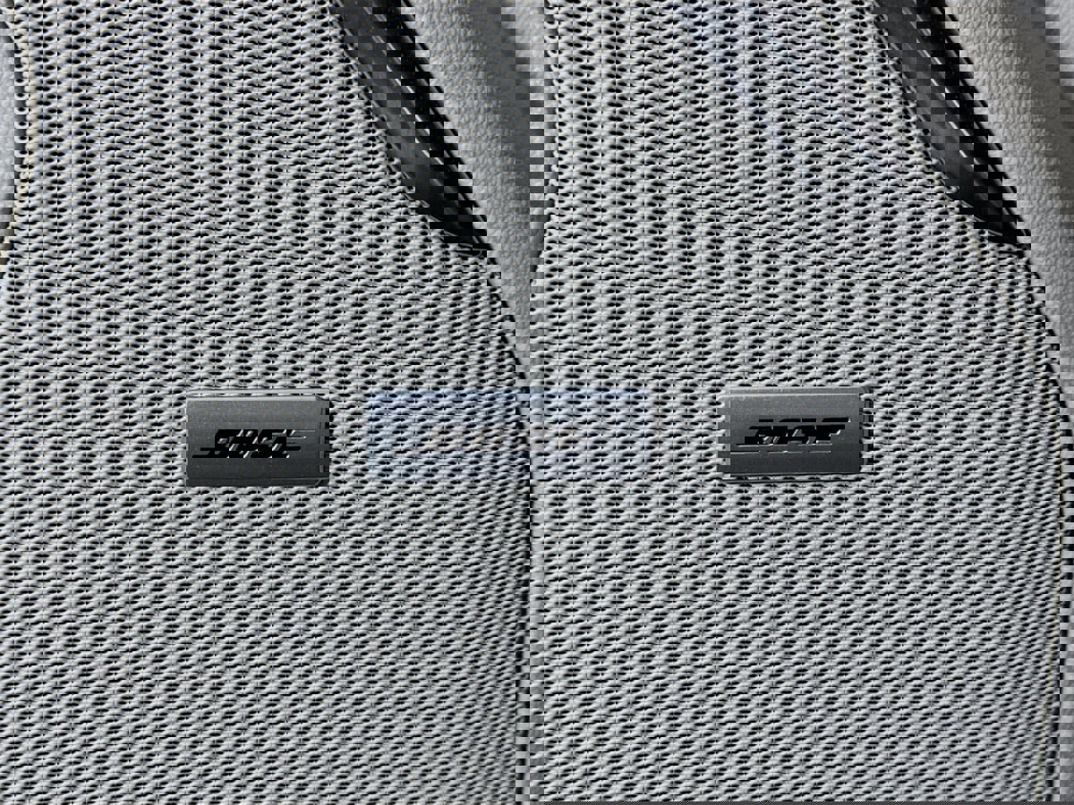 Used 2021 GMC Yukon Denali w/ Denali Premium Package image 25