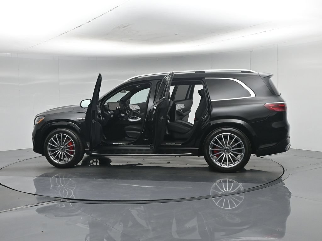 Used 2025 Mercedes-Benz GLS 63 AMG 4MATIC image 31