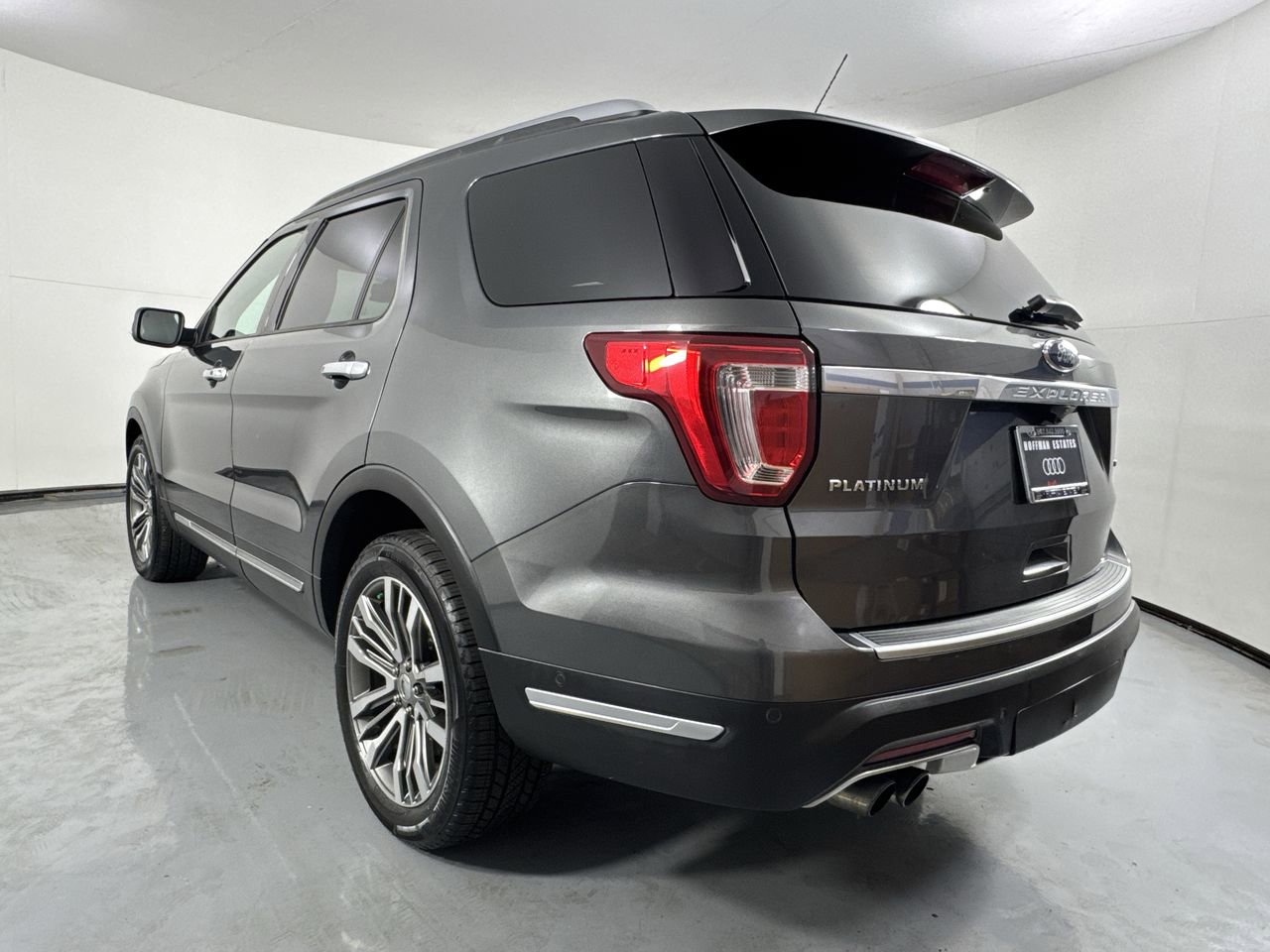 Used 2018 Ford Explorer Platinum AWD/4WD image 29