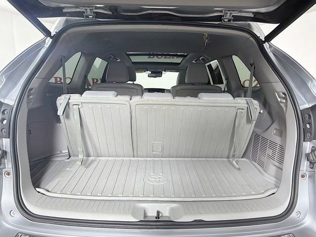 Used 2015 Toyota Highlander Limited Platinum AWD/4WD image 30