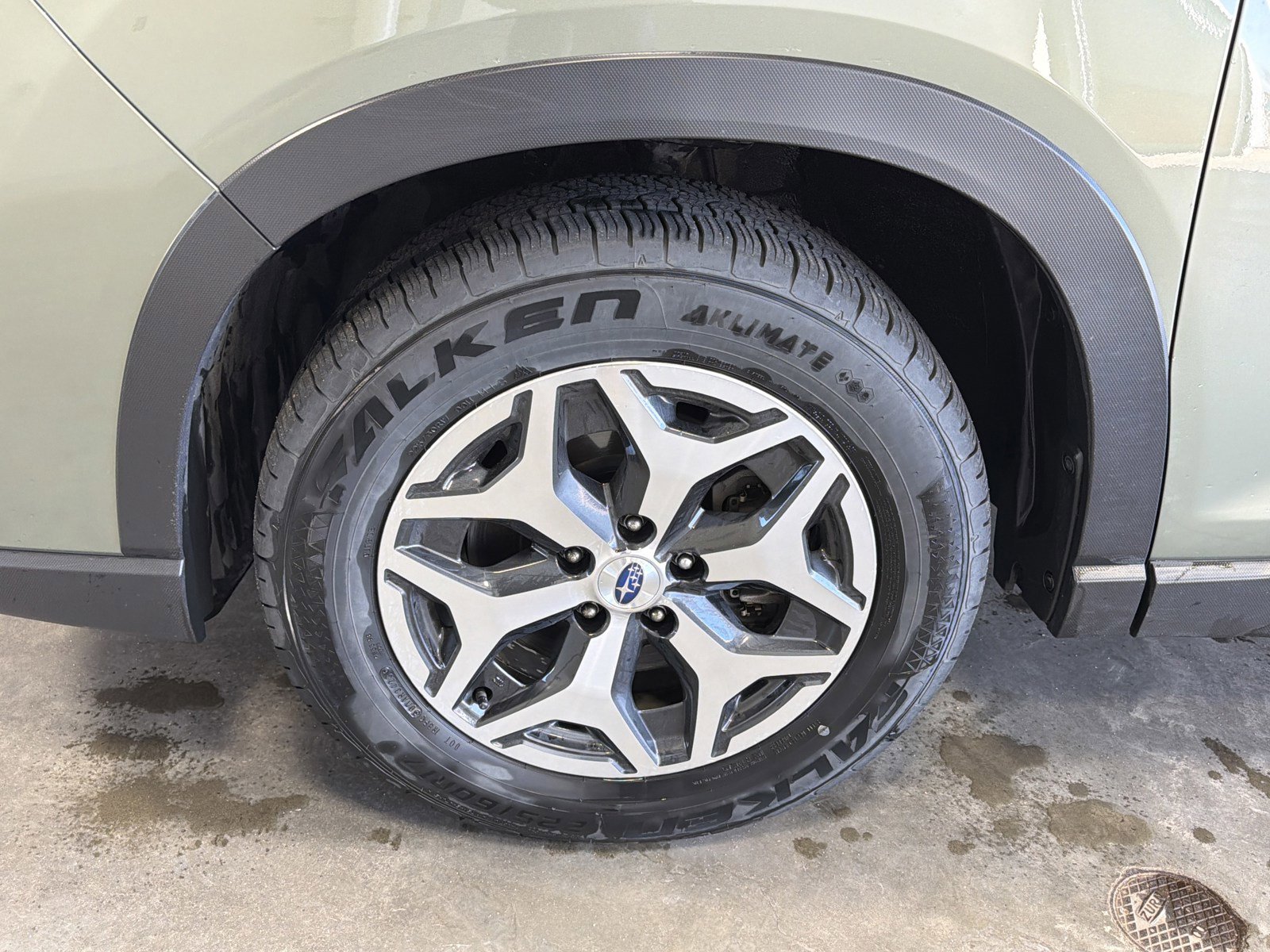 Used 2020 Subaru Forester Premium AWD/4WD image 9