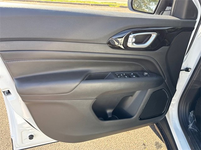 New 2026 Jeep Compass Latitude w/ Quick Order Package 29K image 9