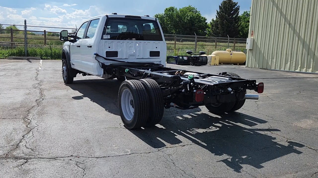 New 2025 Ford F550 4x4 Crew Cab image 7