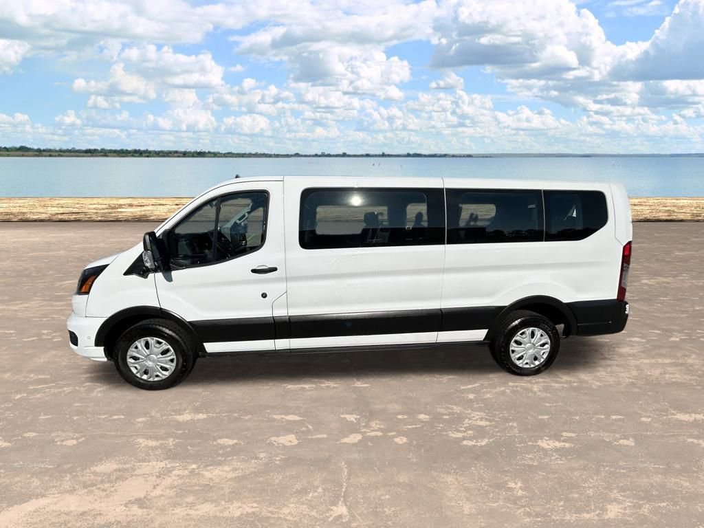 Used 2023 Ford Transit 350 XLT image 12