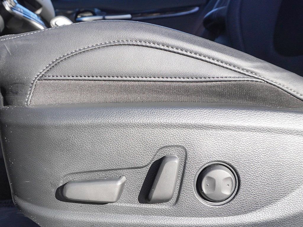 Used 2023 Kia Seltos SX image 35