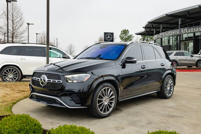 Certified 2025 Mercedes-Benz GLE 580 4MATIC image 2