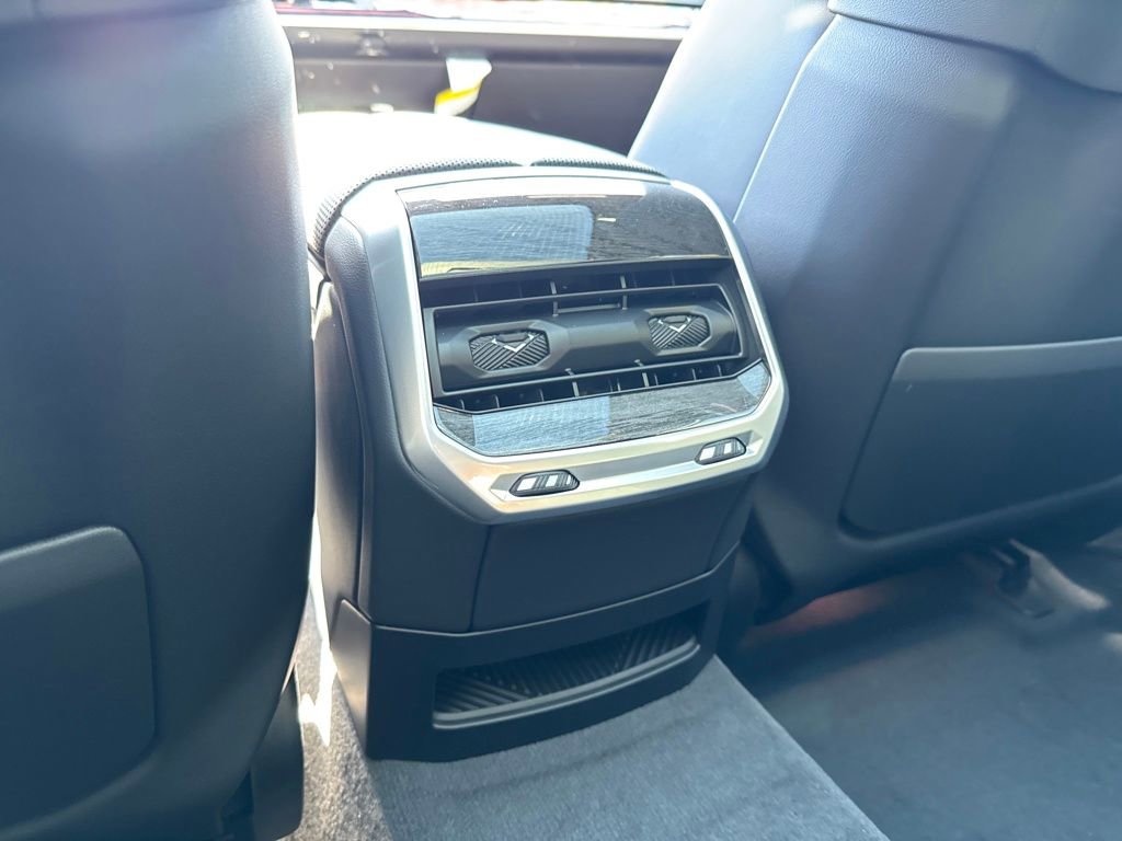 New 2026 BMW 760i xDrive w/ Executive Package image 22