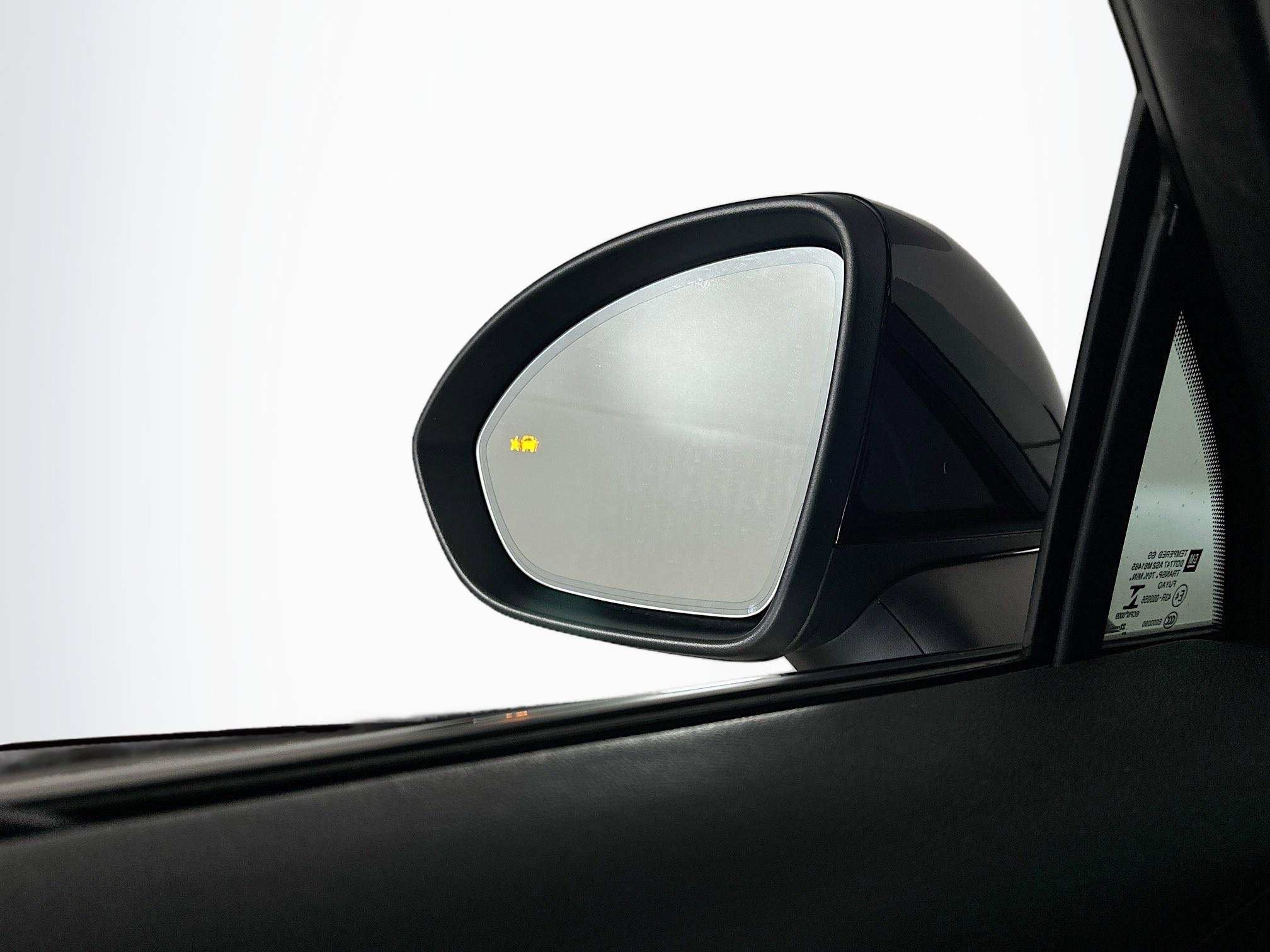 Used 2023 Buick Envision Essence w/ Sport Touring Package image 16