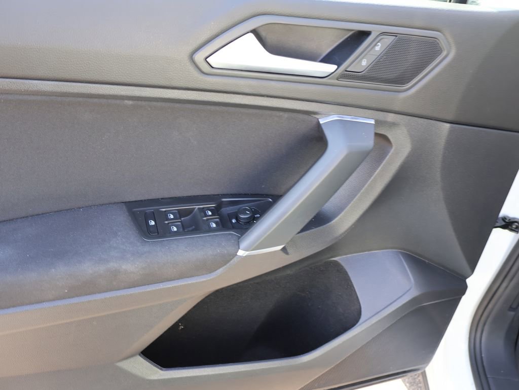 Used 2020 Volkswagen Tiguan S image 25