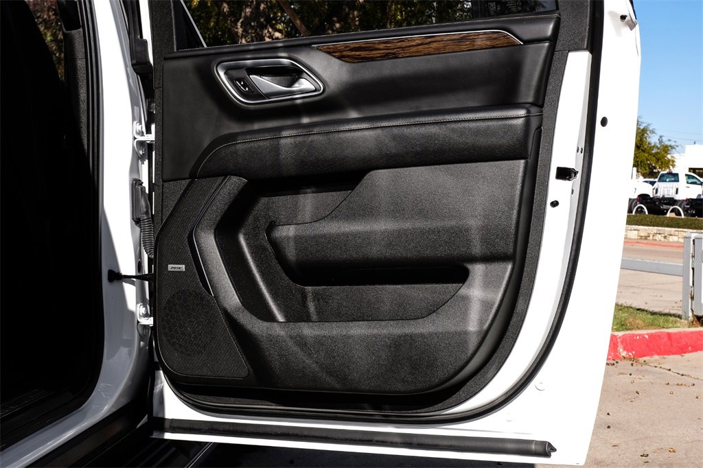 Used 2022 Chevrolet Suburban Premier image 50