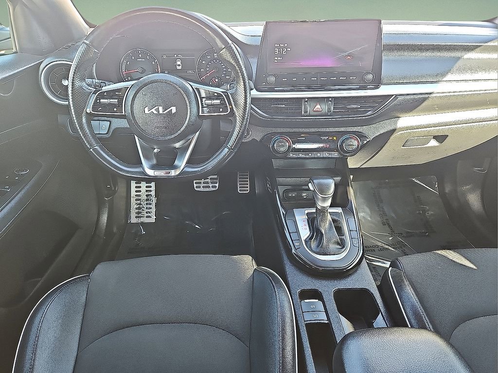 Used 2023 Kia Forte GT-Line w/ GT-Line Technology Package FWD image 12
