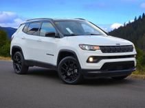 Used 2022 Jeep Compass Altitude image 1