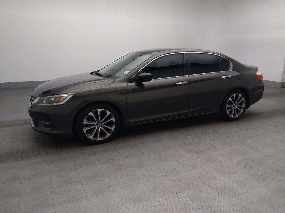 Used 2015 Honda Accord Sport image 2