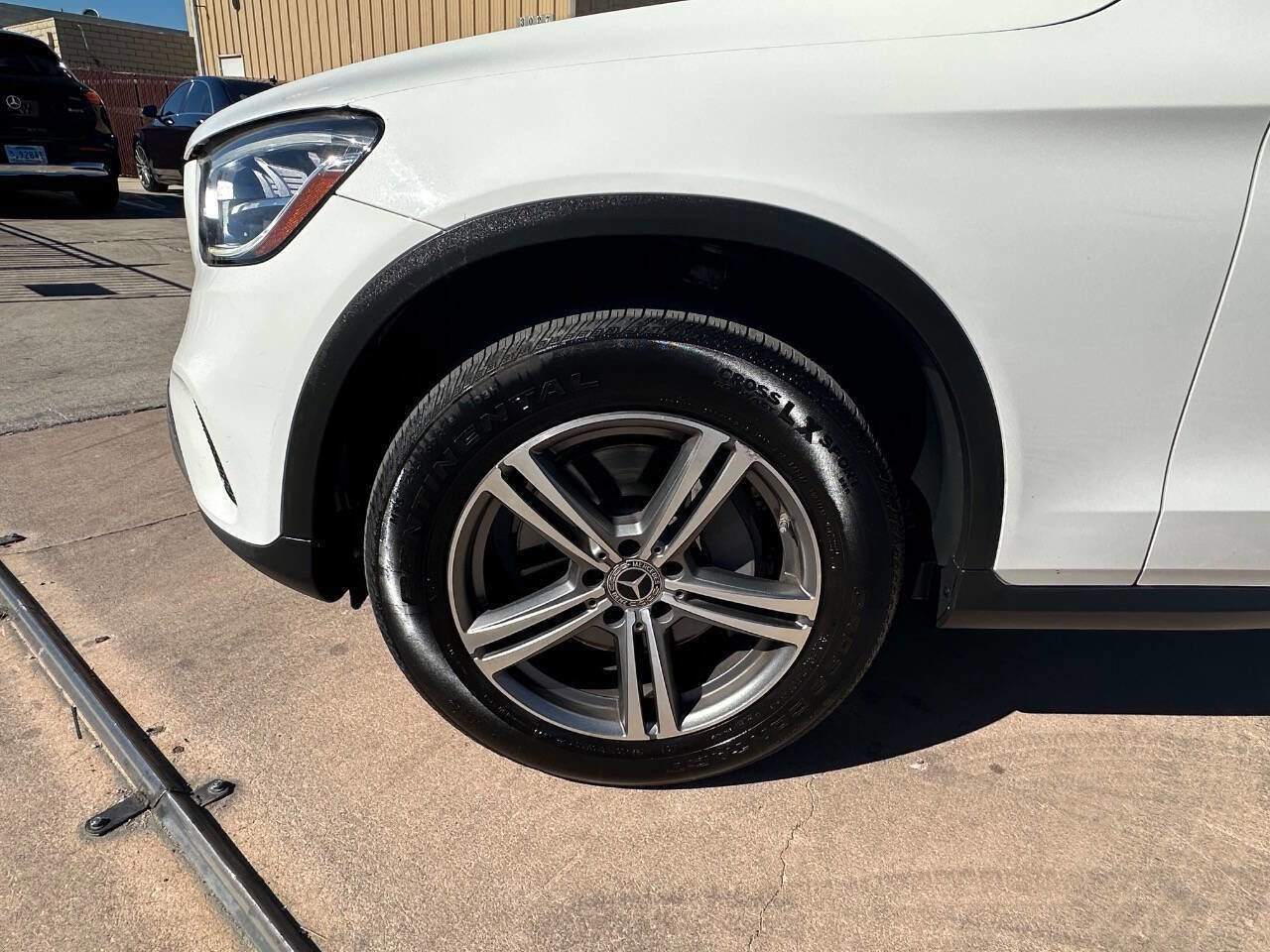 Used 2020 Mercedes-Benz GLC 300 4MATIC image 5