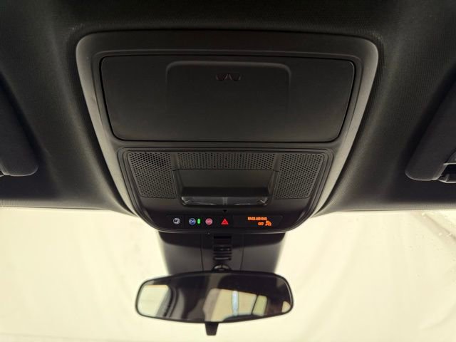 Used 2025 GMC Acadia Elevation image 40