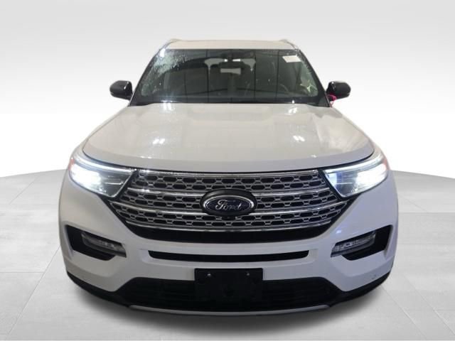 Used 2022 Ford Explorer Limited AWD/4WD image 2