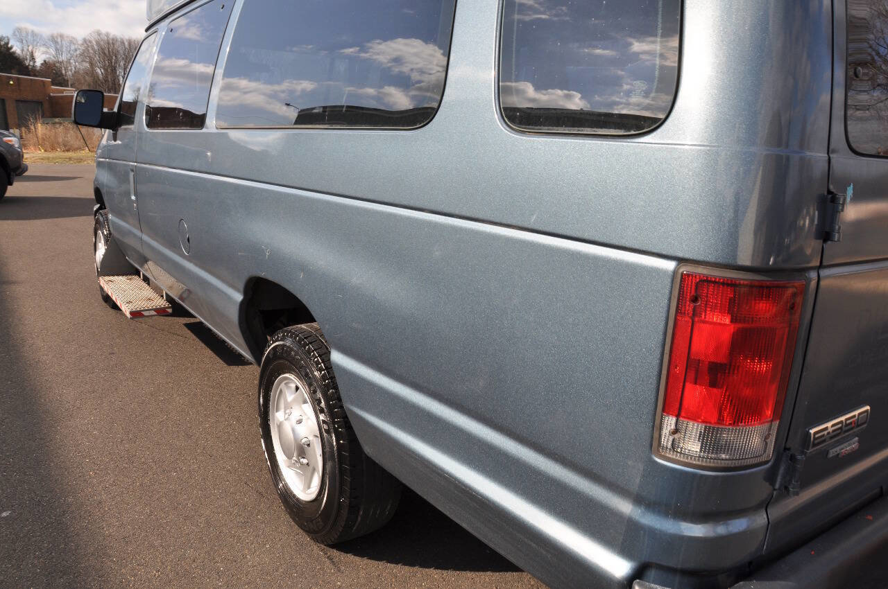 Used 2014 Ford E-350 and Econoline 350 Extended Super Duty w/ Power Group image 13