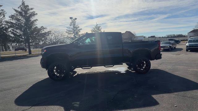 Used 2024 Chevrolet Silverado 1500 RST w/ Redline Edition AWD/4WD image 9