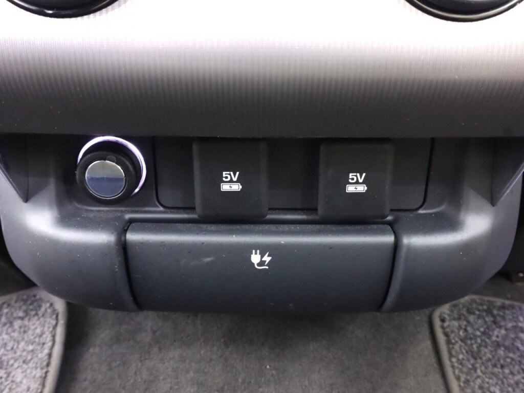 Used 2020 Land Rover Range Rover Sport HSE image 35