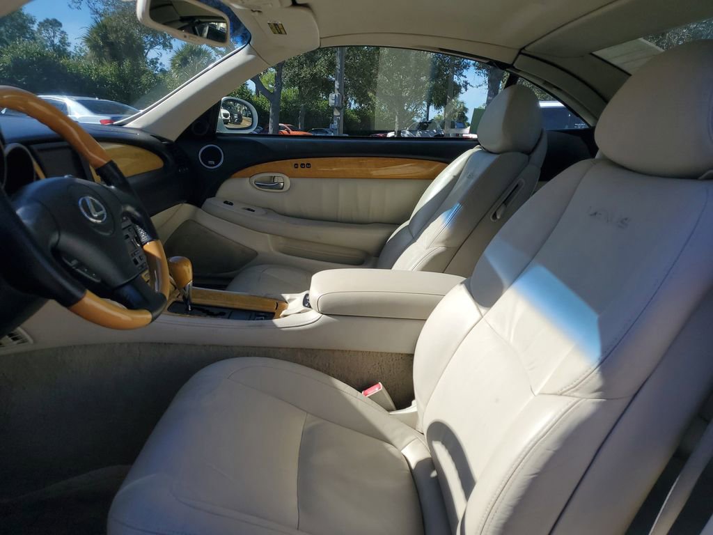 Used 2003 Lexus SC 430 Convertible image 22