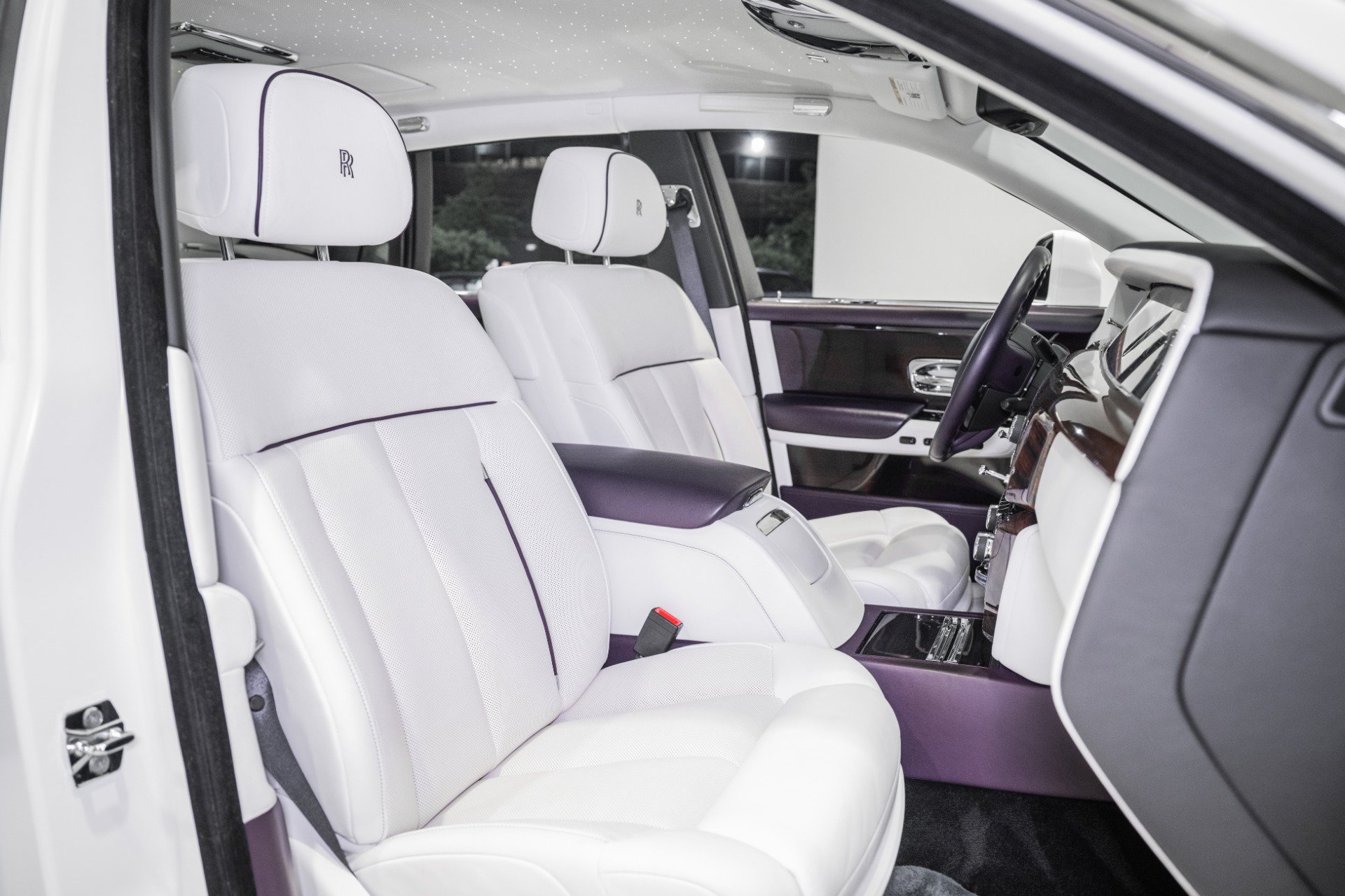 Used 2018 Rolls-Royce Phantom Sedan RWD image 27