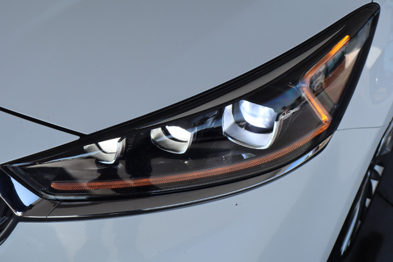 Used 2018 Kia Cadenza Limited image 48