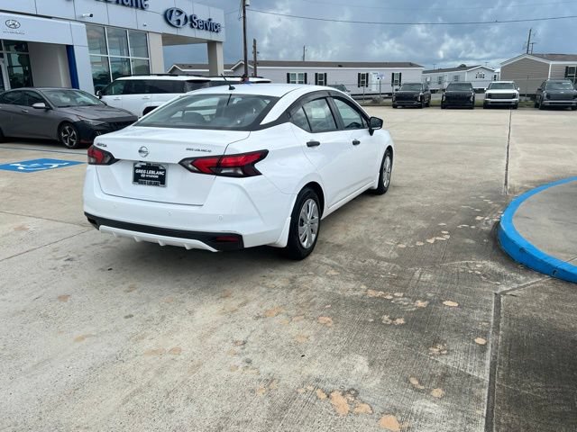 Used 2020 Nissan Versa S FWD image 7