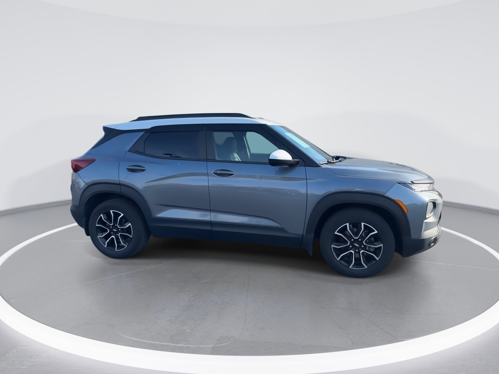 Used 2022 Chevrolet TrailBlazer ACTIV w/ Sun and Liftgate Package image 10