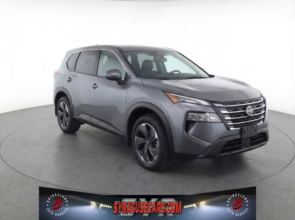 Used 2026 Nissan Rogue SV image 1