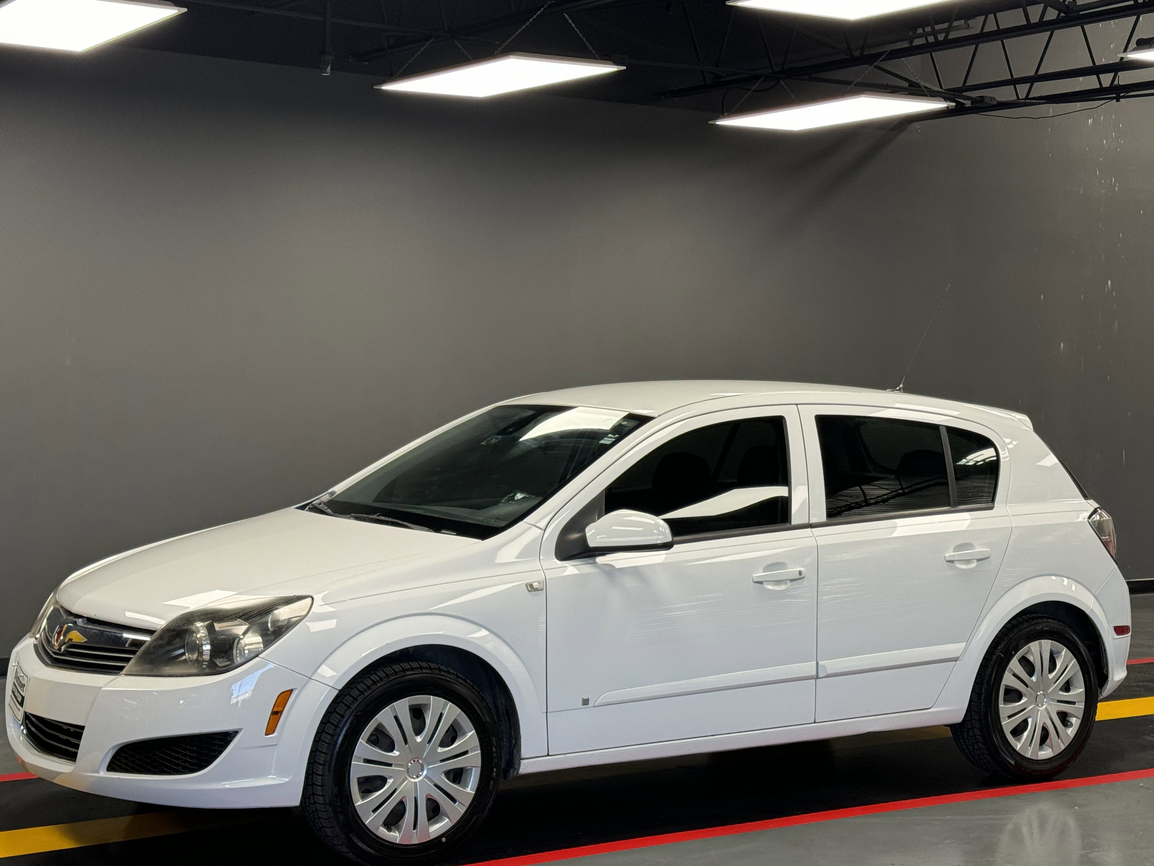 Used 2008 Saturn Astra XE image 1