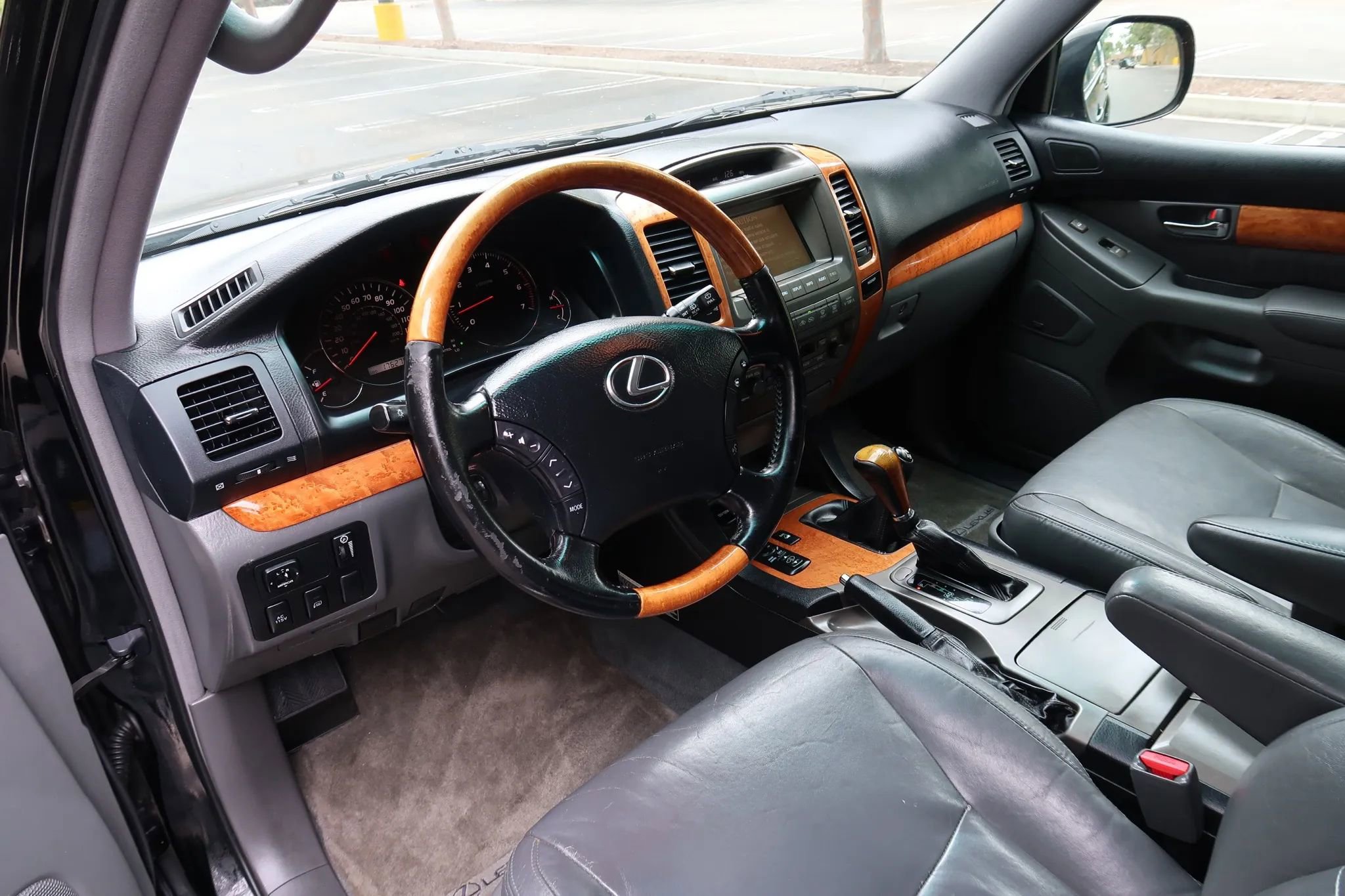 Used 2003 Lexus GX 470 image 9