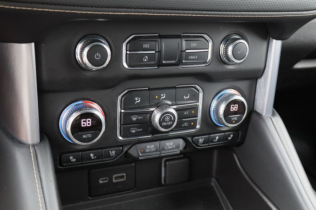 Used 2021 GMC Yukon XL SLT w/ SLT Premium Package RWD image 19