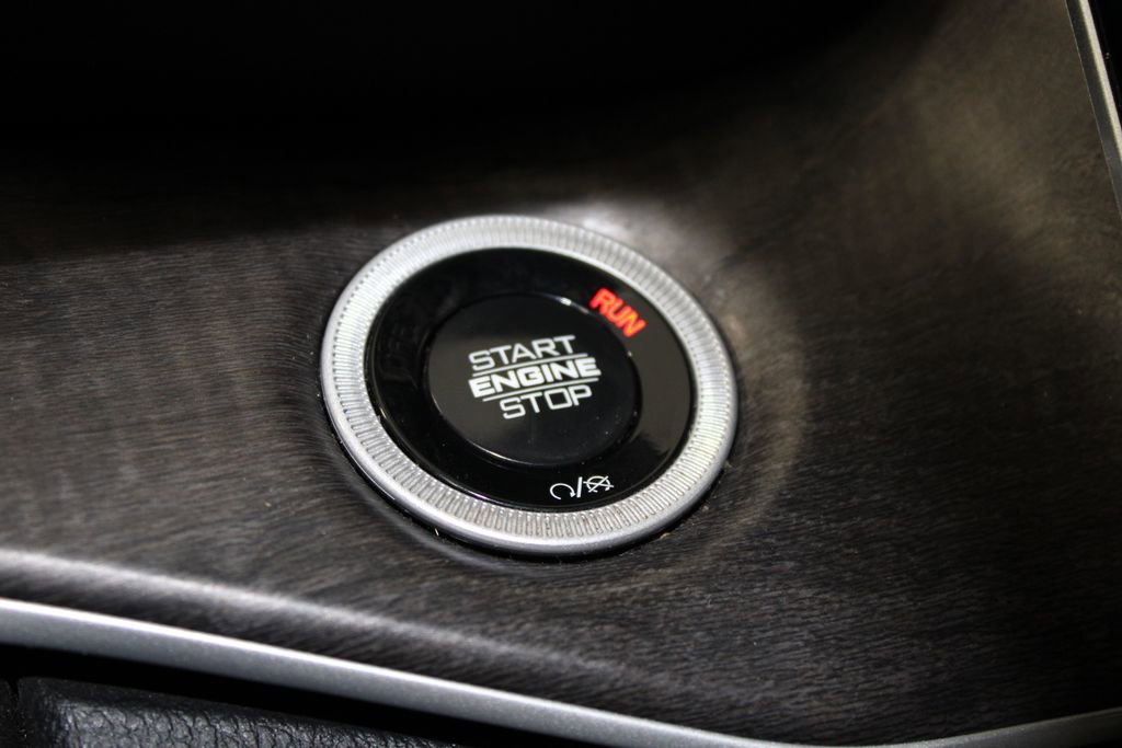 Used 2024 Jeep Grand Cherokee Limited image 27