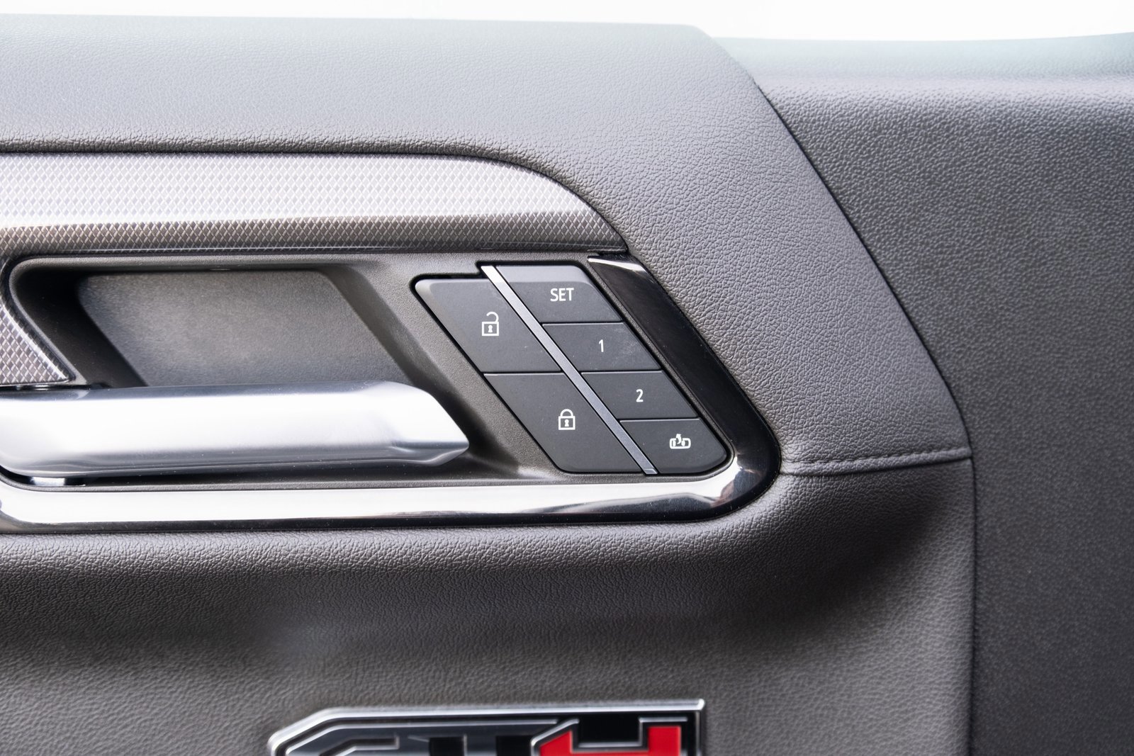 Used 2023 GMC Sierra 1500 AT4 w/ Technology Package image 17