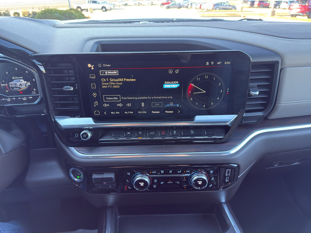 Used 2022 GMC Sierra 1500 SLT w/ SLT Premium Package AWD/4WD image 16