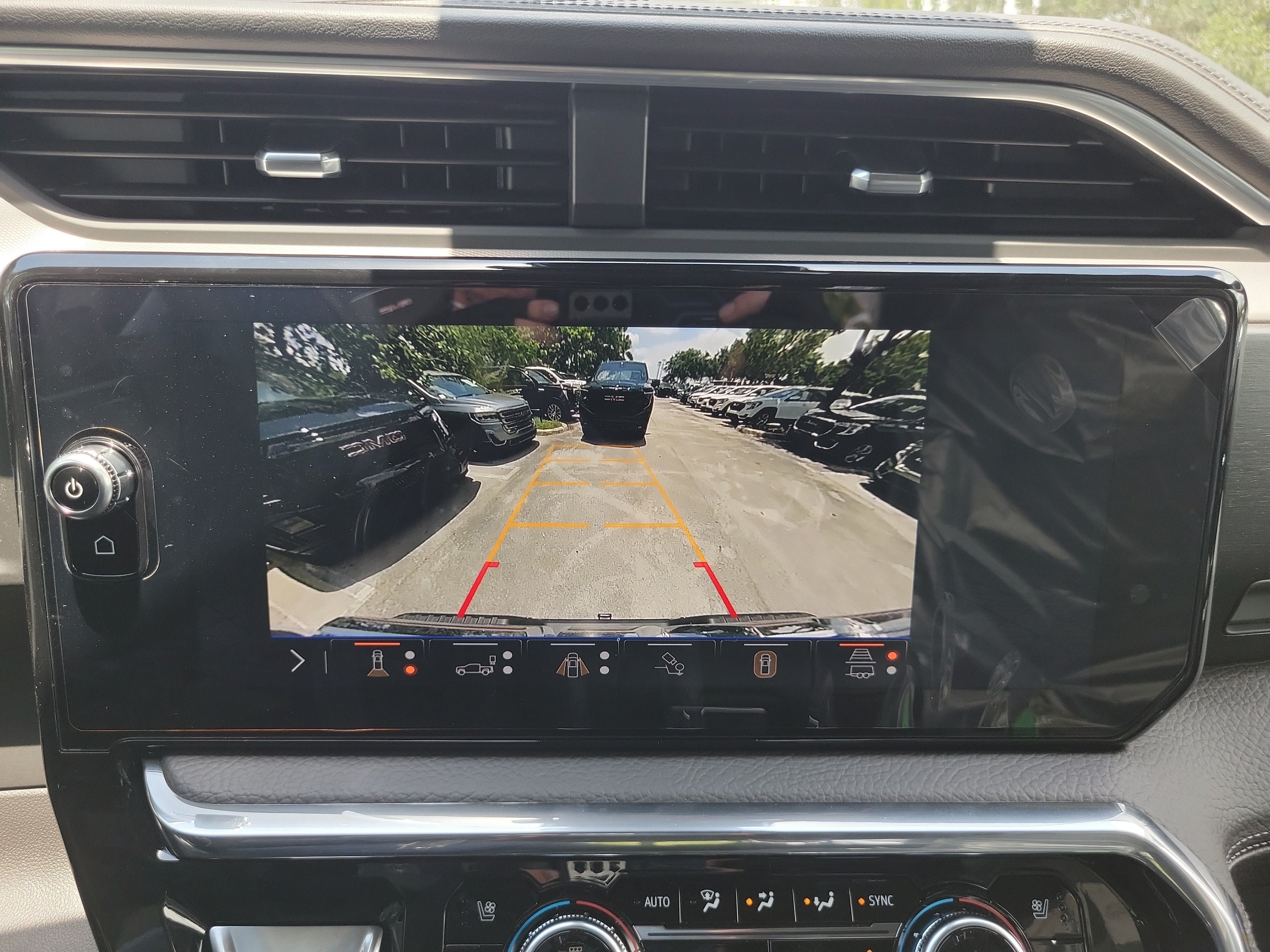 New 2026 GMC Sierra 1500 Denali w/ Denali Reserve Package AWD/4WD image 12