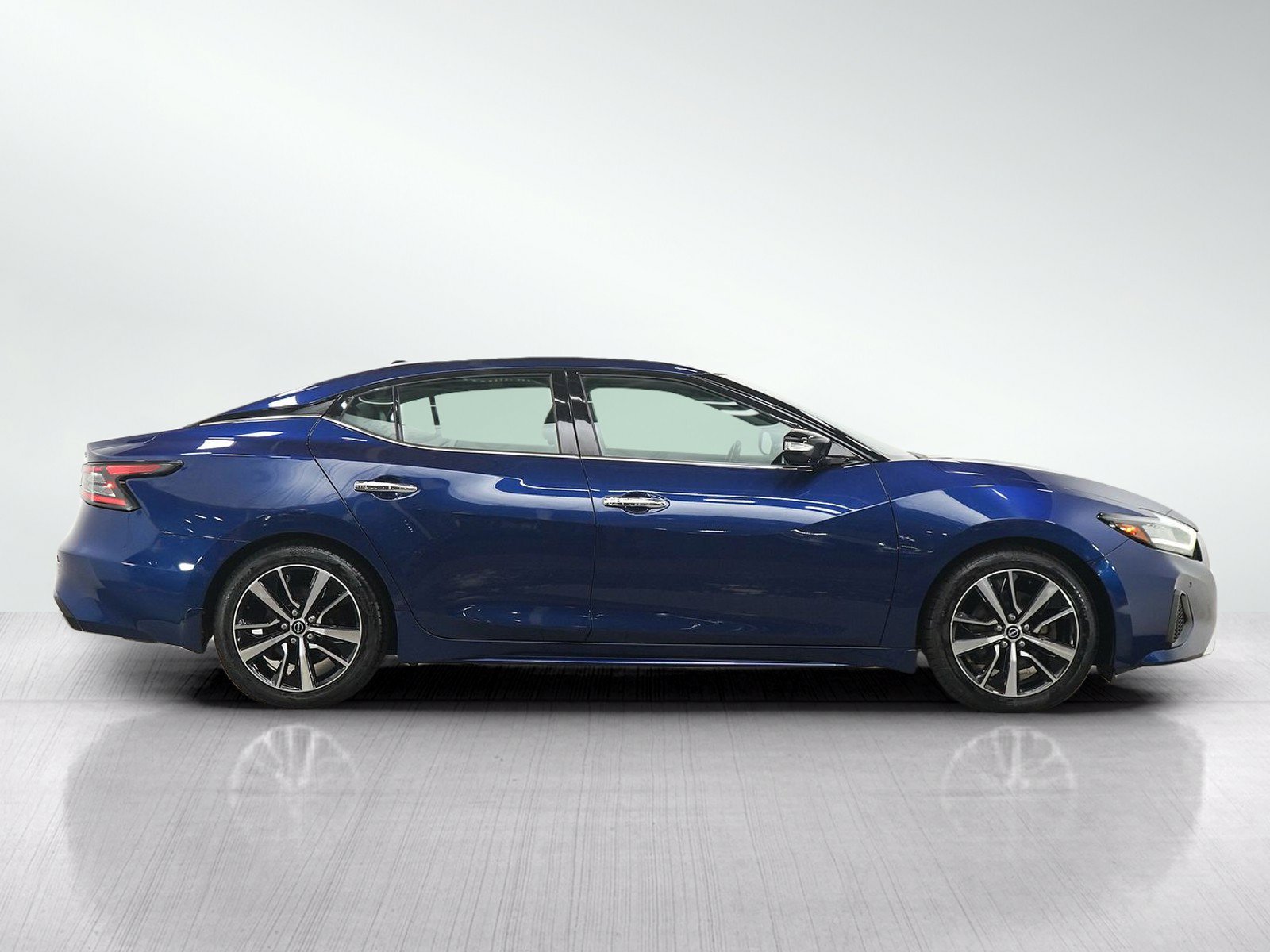 Used 2023 Nissan Maxima SL FWD image 6