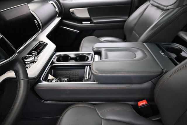 Certified 2025 Ford Expedition Max Active AWD/4WD image 29