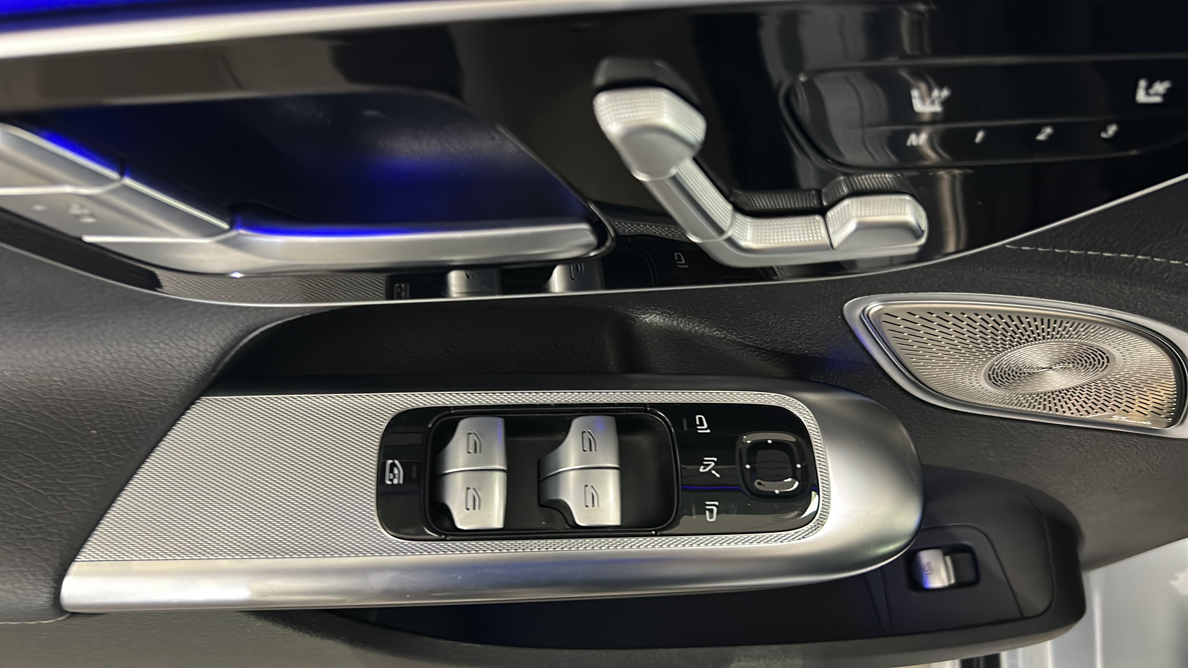 Certified 2023 Mercedes-Benz EQE 500 4MATIC Sedan image 17