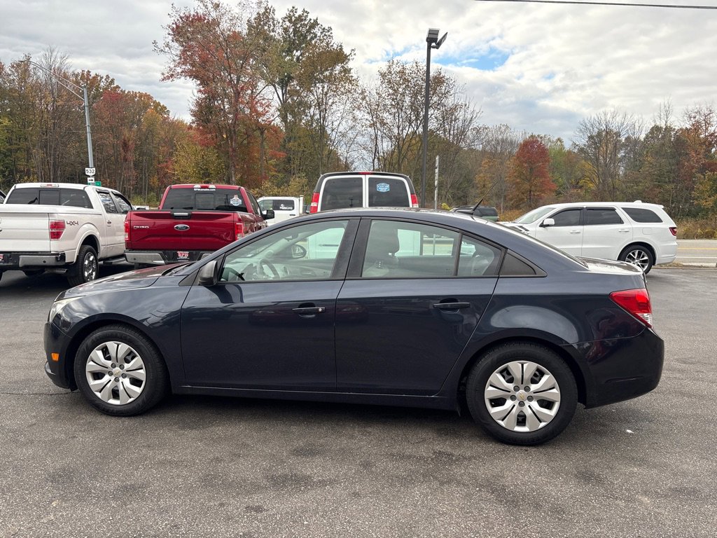 Used 2014 Chevrolet Cruze LS image 4