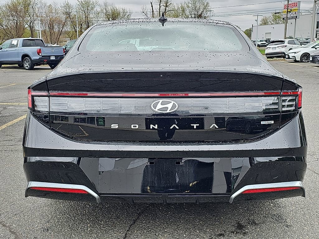 Used 2024 Hyundai Sonata SEL AWD/4WD image 5